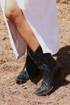 botas azul botas en tendencia botas botin en tendencia botas de moda cowboyboots botin en tendencia botin Estilo y comodidad Moda femenina Últimas tendencias Durabilidad Hecho en México Confección de alta calidad botas de cuero  mujer botas de moda botas para  mujer de moda  botas bala di gala