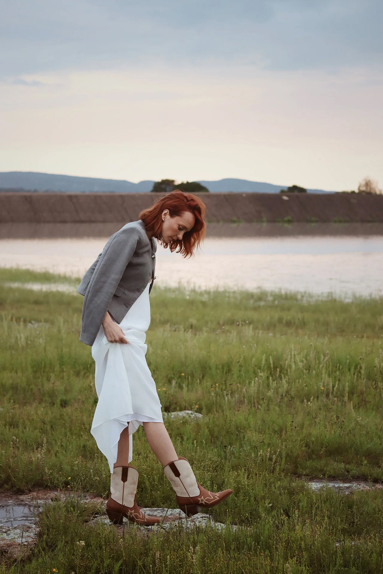 Botas de piel
Moda en calzado
Botas de piel para mujeres
Hecho a mano
Artesanal
Calidad premium
100% piel genuina
Diseño exclusivo
León, Guanajuato
Calzado mexicano
Elegante y sofisticado
Tendencias en botas
Estilo y comodidad
Moda femenina
Últimas tendencias
Durabilidad
Hecho en México
Confección de alta calidad
Zapatos de cuero para mujeres
Botas de cuero de lujo
Botas de piel para mujer
Botas de moda 2024
Botas de lujo para mujer
Botas de piel hechas a mano
Calzado artesanal en piel
Moda en calzado