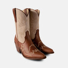 Botas de piel
Moda en calzado
Botas de piel para mujeres
Hecho a mano
Artesanal
Calidad premium
100% piel genuina
Diseño exclusivo
León, Guanajuato
Calzado mexicano
Elegante y sofisticado
Tendencias en botas
Estilo y comodidad
Moda femenina
Últimas tendencias
Durabilidad
Hecho en México
Confección de alta calidad
Zapatos de cuero para mujeres
Botas de cuero de lujo
Botas de piel para mujer
Botas de moda 2024
Botas de lujo para mujer
Botas de piel hechas a mano
Calzado artesanal en piel
Moda en calzado